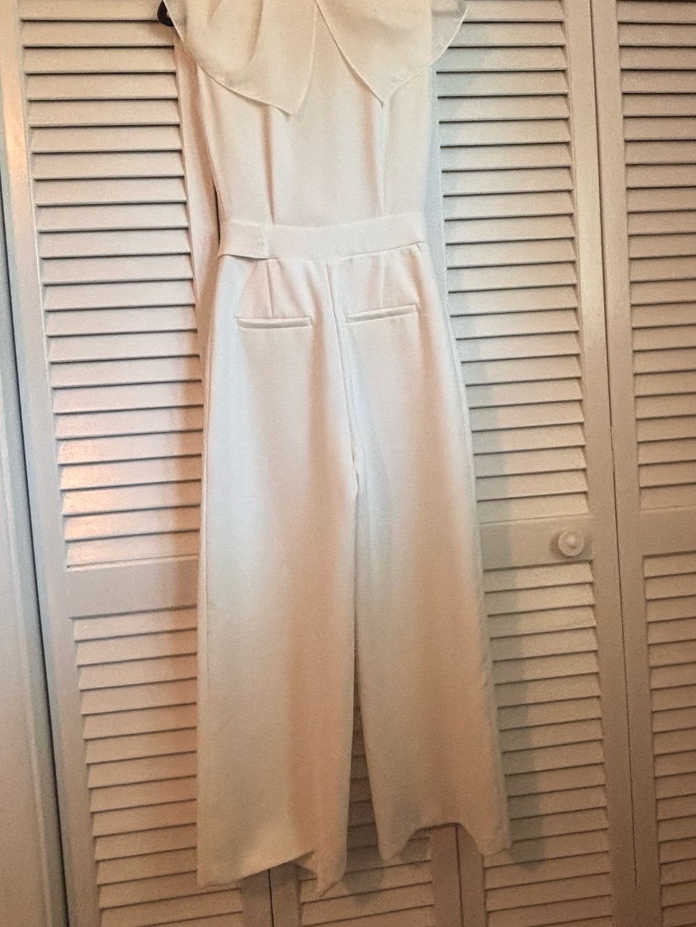 Bridal Fairy Ipekyol Scuba White Ruffle V-Neck Wide-Leg Jumpsuit with Belt - Picture 2 of 6